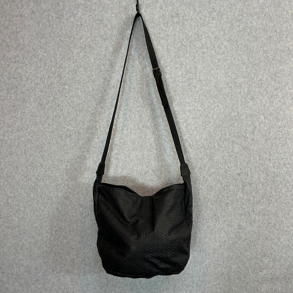 Sereta Black Woven‎ Crossbody Bag Adjustable Strap Classic Everyday Quiet Luxury